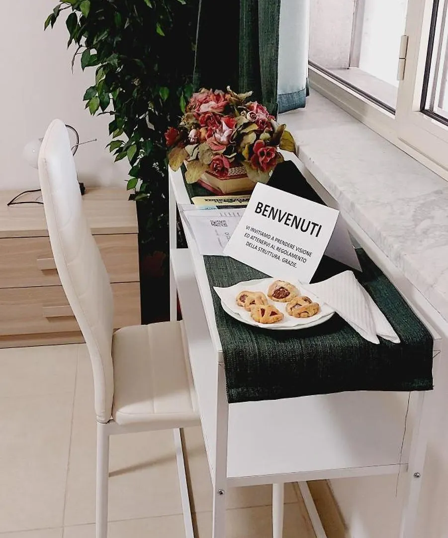 Bed and Breakfast Un Passo Dal Porto Palermo 0*,  Italia
